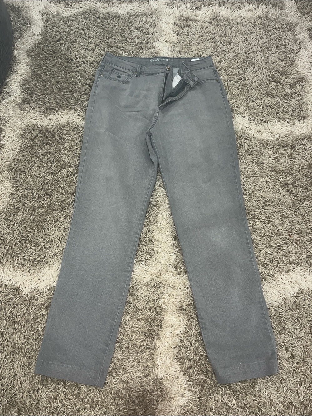 Gloria Vanderbilt Women's Gray Straight-Leg Jeans